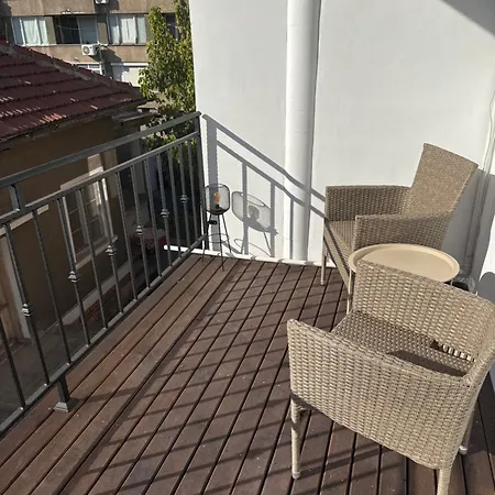 River Breeze 2 公寓式酒店 *