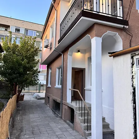 River Breeze 2 公寓式酒店